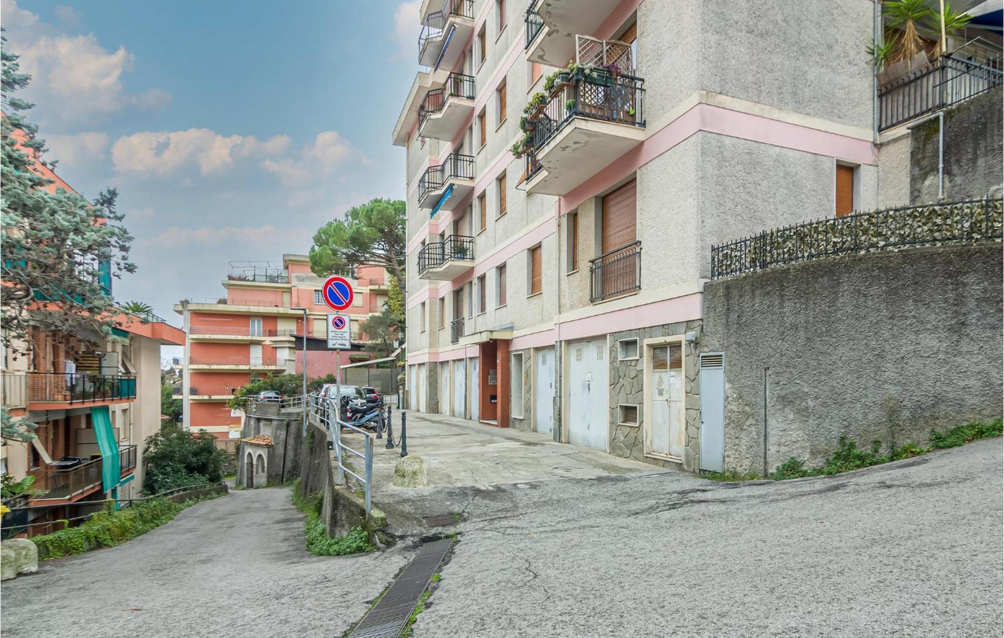 1 Bedroom Lovely Apartment In Rapallo Exterior foto